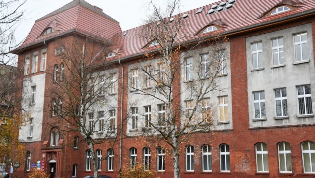 Interesanci zmierzający do świnoujskiego magistratu w piątek nic nie załatwią. Urząd jest zamknięty do poniedziałku.