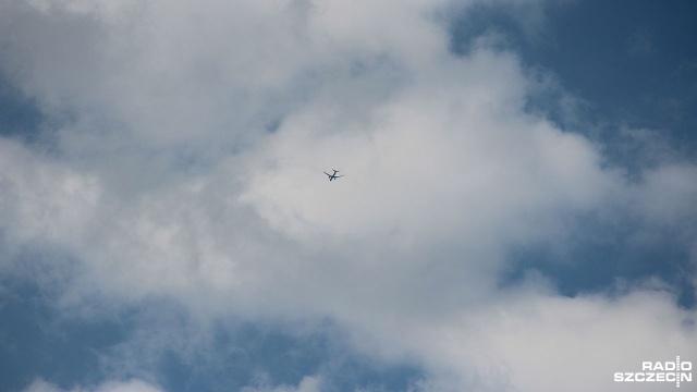 Pasażer samolotu linii Wizz Air, który około 20 wyleciał z Hamburga do Kijowa, stracił przytomność - informację potwierdził rzecznik goleniowskiego portu Krzysztof Domagalski.