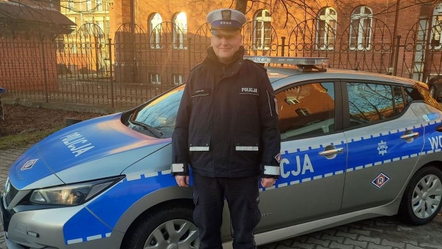 Mężczyźnie w ciężkim stanie pomógł szczeciński policjant