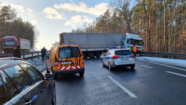 Całkowicie odblokowana jest już autostrada A6 w kierunku Kołbaskowa.