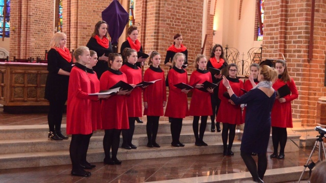 Szczeciński zespół Rectus Corda składający się z absolwentek zespołu Serduszka oraz same Serduszka nagrywają płytę w hołdzie wieloletniej dyrygentce szczecińskiego zespołu. Elżbieta Berczyńska-Kus zmarła w listopadzie 2020 roku.