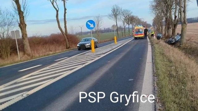 Dwie osoby zostały ranne w wypadku na drodze wojewódzkiej nr 109. Zderzyły się tam dwa samochody osobowe.