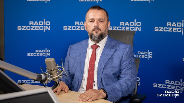 Konfederacja świetnie radzi sobie bez Facebooka - zapewnia działacz tej partii. Marcin Bedka w Rozmowach pod Krawatem zapewniał, że działanie polityków wciąż są widoczne w internecie.
