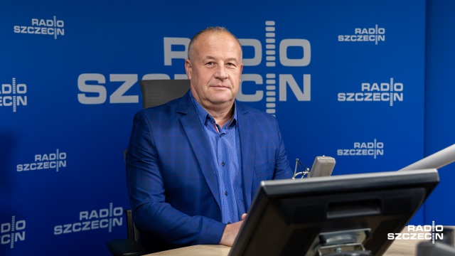 Rozsądny humanitaryzm z jednoczesnym zachowaniem rozwagi w przyjmowaniu ewentualnych uchodźców z Ukrainy - poseł Prawa i Sprawiedliwości Artur Szałabawka w Rozmowach pod krawatem podkreślał, że w przypadku konfliktu zbrojnego, nie tylko Polska musi wziąć na siebie kwestię pomocy ofiarom wojny.