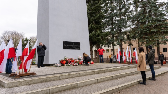 Wciąż są miejsca w Polsce, gdzie upamiętnia się wejście Armii Czerwonej. Nowogard to jedno z nich. Przeciwko takim uroczystościom - właśnie w Nowogardzie - protestowało w sobotę Porozumienie Środowisk Patriotycznych.