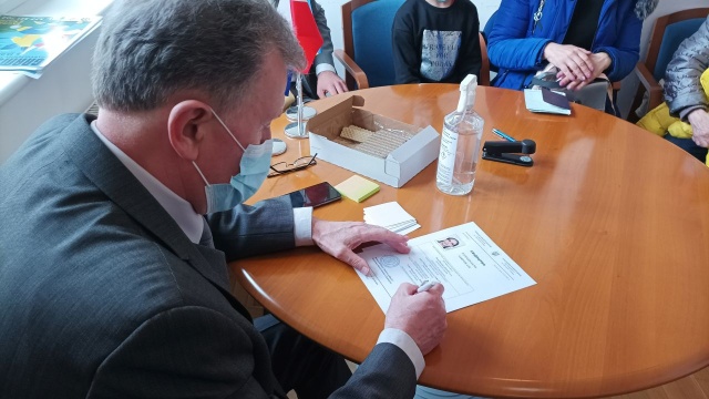 Codziennie blisko 200. ukraińskich uchodźców szuka pomocy u Konsula Honorowego Ukrainy w Szczecinie.