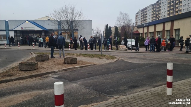 Od środy, uchodźcy z Ukrainy mogą ubiegać się o nadanie numeru PESEL. Radio Szczecin sprawdziło, jak wygląda sytuacja na prawym brzegu Szczecina.