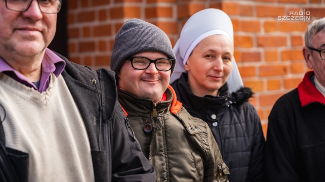Zwiększanie świadomości społecznej na temat choroby oraz integracja z chorymi - to główne cele obchodzonego w poniedziałek Światowego Dnia Zespołu Downa.