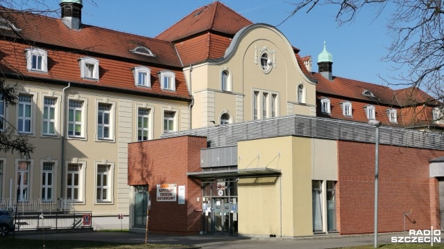 Lekarzy, pielęgniarek i ratowników medycznych poszukuje szpital w Stargardzie. Również wśród uchodźców z Ukrainy. Szpital gotowy jest przyjąć medyków zza wschodniej granicy praktycznie do wszystkich swoich oddziałów.