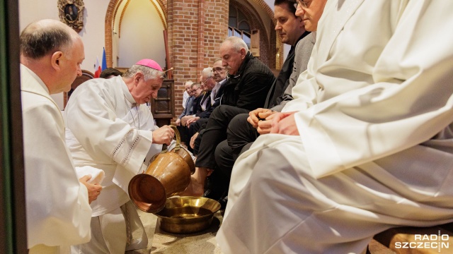 Świat potrzebuje Chrystusa - mówił, podczas czwartkowego kazania w katedrze pw. św. Jakuba Apostoła w Szczecinie, metropolita szczecińsko-kamieński abp Andrzej Dzięga.