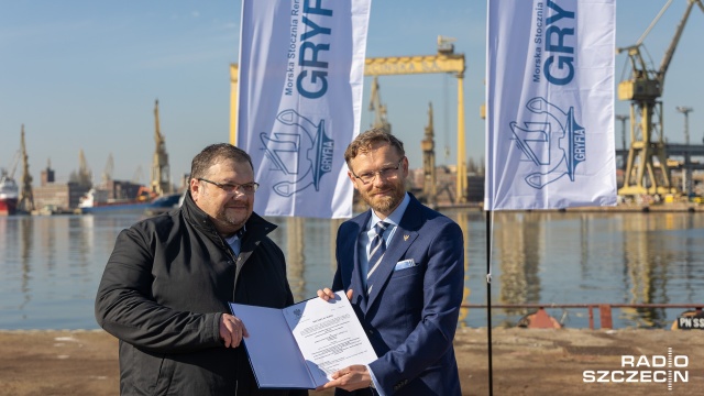 Pozwolenie na budowę infrastruktury dla nowego doku, który ma stanąć w Morskiej Stoczni Remontowej Gryfia, podpisał we wtorek wojewoda zachodniopomorski Zbigniew Bogucki.