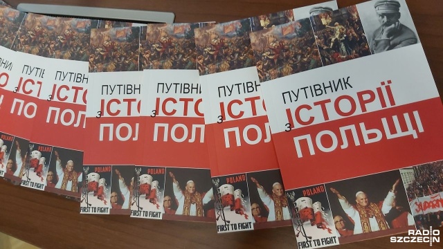 Do zachodniopomorskich szkół trafi 1000 egzemplarzy Przewodnika po historii Polski w języku ukraińskim.