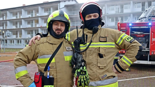 Strażak ochotnik z Mrzeżyna stracił w płomieniach nowo wybudowany dom, do którego miał się wprowadzić z rodziną.