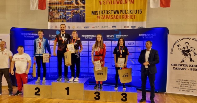 Sukcesy zawodniczek Feniksa Pesty Stargard w Mistrzostwach Polski w zapasach w stylu wolnym młodziczek do lat 15.