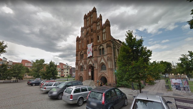 Jej utworzenia chcą miejscy radni. Chodzi o Plac Konstytucji 3 Maja - informuje portal Chojna24.