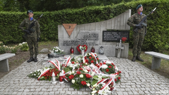 Byliśmy przeświadczeni, że zbrodnie te się nie powtórzą - tak mówił przy pomniku upamiętniającym ofiary niemieckich obozów koncentracyjnych Jan Margol ze związku skupiającego ludzi, którzy je przeżyli.