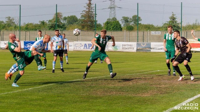 Piłkarze Świtu Skolwin wygrali w sobotę z prowadzącą w tabeli grupy 2. Olimpią Grudziądz 1:0 w ostatniej kolejce rozgrywek o mistrzostwo trzeciej ligi. Ta wygrana dała awans do II ligi Kotwicy Kołobrzeg.