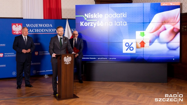 Obniżenie podatku PIT z 17 do 12 procent oraz utrzymanie kwoty wolnej od podatku w wysokości 30 tysięcy złotych, czy progu podatkowego do 120 tys. zł. To najważniejsze założenia programu Niskie Podatki, który ma wejść od lipca.