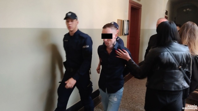Na karę 10 lat wiezienia za usiłowanie zabójstwa partnerki Sąd Okręgowy w Szczecinie skazał Kacpra F. ze Szczecina.
