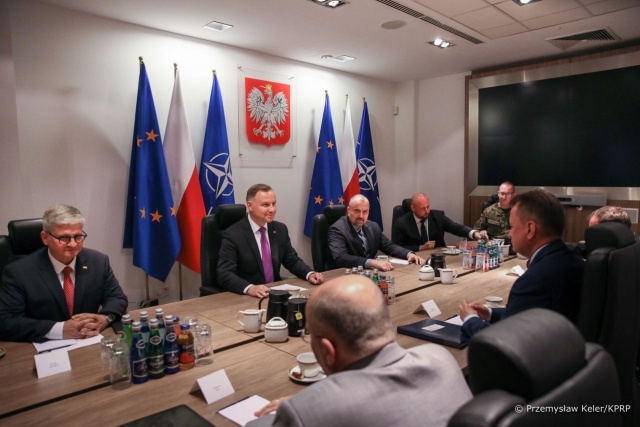 W siedzibie Biura Bezpieczeństwa Narodowego zakończyła się zwołana przez prezydenta Andrzeja Dudę narada poświęcona rozpoczynającemu się w środę szczytowi NATO w Madrycie.