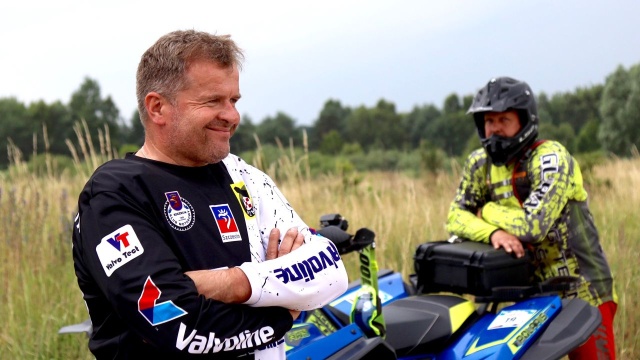 Marian Augustyn, proboszcz z parafii w Szczecinie-Dąbiu, zajął piąte miejsce w międzynarodowym rajdzie Rallye Breslau. Pokonał rajd na motocyklu przystosowanym do terenowej jazdy.