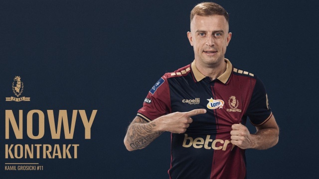 Kamil Grosicki na dłużej w Pogoni. 34-letni piłkarz podpisał dwuletni kontrakt z możliwością przedłużenia umowy o kolejny rok.