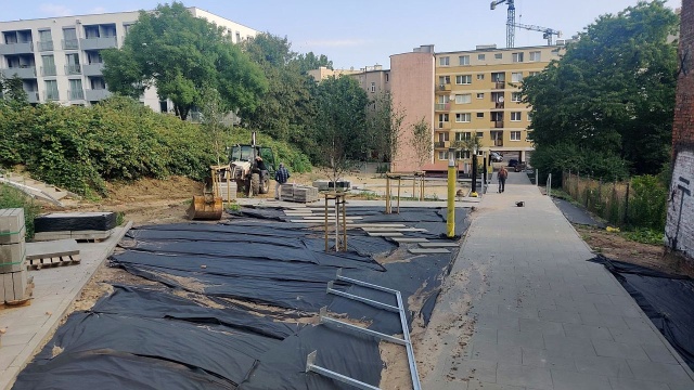 Trwa przebudowa terenu przy ulicy Dubois w Szczecinie. Powstanie tam nowe miejsce wypoczynku dla mieszkańców.