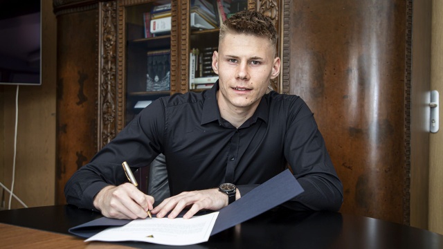 Maciej Kowal został piłkarzem szczecińskiego klubu. Zawodnik trafił do Dumy Pomorza z Siarki Tarnobrzeg.