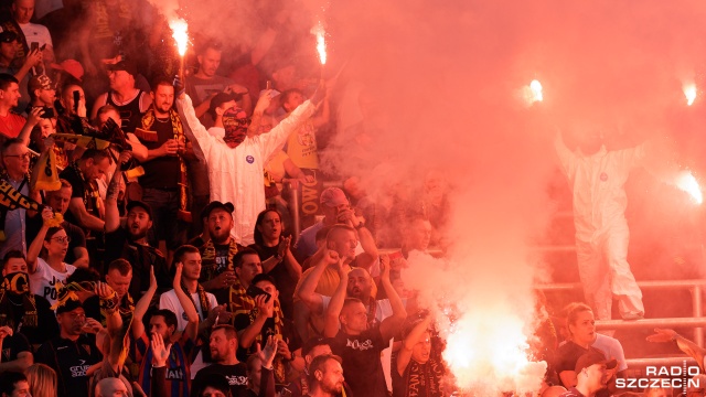 Piłkarze Pogoni mogą liczyć dziś na wsparcie swoich kibiców w walce o awans do trzeciej rundy eliminacji Ligi Konferencji Europy.