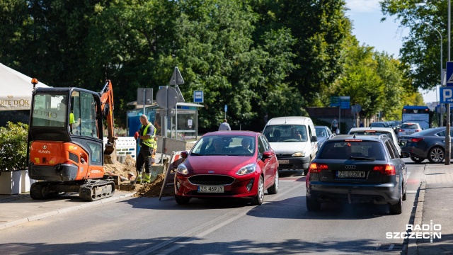 Co najmniej do końca października potrwają utrudnienia dla kierowców na ulicy Piotra Skargi w Szczecinie.