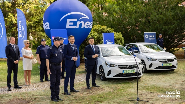 Nowoczesne samochody elektryczne zasiliły flotę Policji Zachodniopomorskiej.