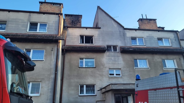 Wybuch gazu w jednym z mieszkań domu wielorodzinnego w Nętkowie (powiat choszczeński). Do zdarzenia doszło chwilę przed godziną 19.