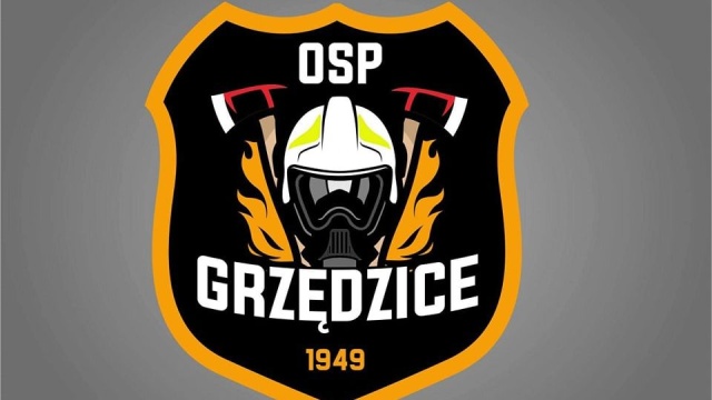Będą sprzątać samochody, by zebrać pieniądze na zakup nowego wozu. To strażacy z OSP Grzędzice.