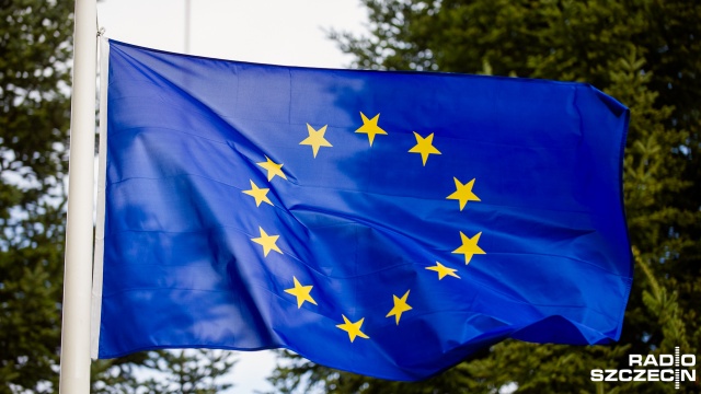 Komisja Europejska rozpoczyna konsultacje w sprawie kolejnych sankcji wobec Rosji. Dziś ma dojść do spotkania szefa gabinetu przewodniczącej Komisji z przedstawicielami państw G7, a także części unijnych krajów w tym Polski. Nasz kraj z kolei, wraz z państwami bałtyckimi i skandynawskimi, dziś przekaże własne propozycje.