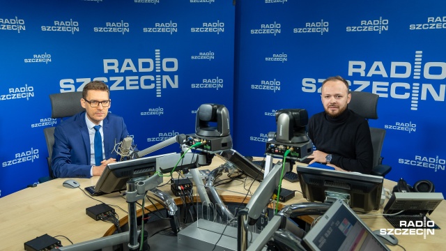 Pytania o koszt utrzymania aquaparku na razie bez odpowiedzi. W Rozmowach pod krawatem zastępca Prezydenta Szczecina do spraw inwestycji Michał Przepiera zapewniał, że jest plan w urzędzie i nadzieja, aby bilans Fabryki Wody był na zero.