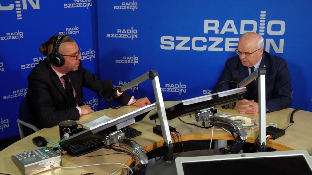 Nie rozumiem straszenia bronią jądrową. Czymś, co prezydent Rosji zapowiadał od dawna - mówił w Rozmowach pod krawatem generał Waldemar Skrzypczak, były dowódca Wojsk Lądowych i były doradca w MON.