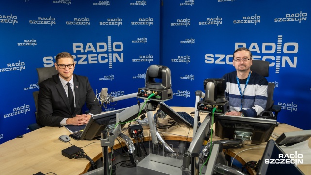 Brak przywrócenia linii autobusowej A i narastający kryzys finansowy w szczecińskiej komunikacji miejskiej. Radny PO Patryk Jaskulski wie, jak rozwiązać te problemy - mówił o tym w Rozmowach pod Krawatem.