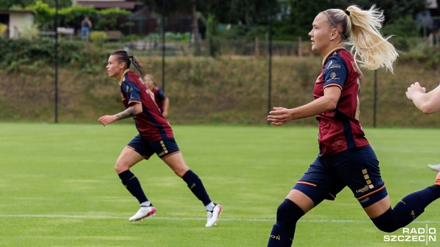 Piłkarki nożne Pogoni chcą odnieść drugie z rzędu zwycięstwo w rozgrywkach o mistrzostwo Polski. Szczecinianki przed tygodniem pokonały u siebie KKP Bydgoszcz 5:0 i liczą na komplet punktów w sobotnim wyjazdowym starciu z HydroTruckiem Radom.