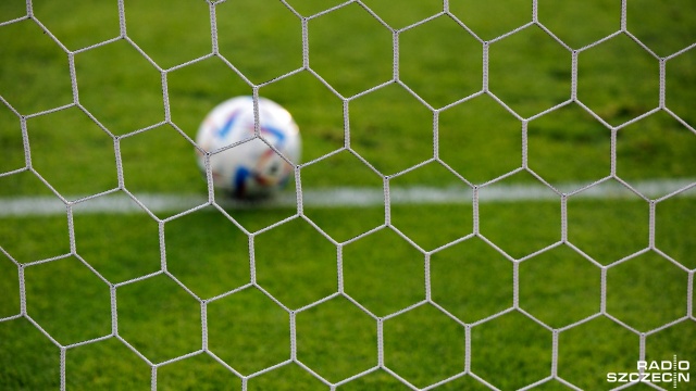 Gryf Kamień Pomorski zagra na wyjeździe o ligowe punkty z Mewą Resko. Starcie zachodniopomorskiej klasy okręgowej o godzinie 15.