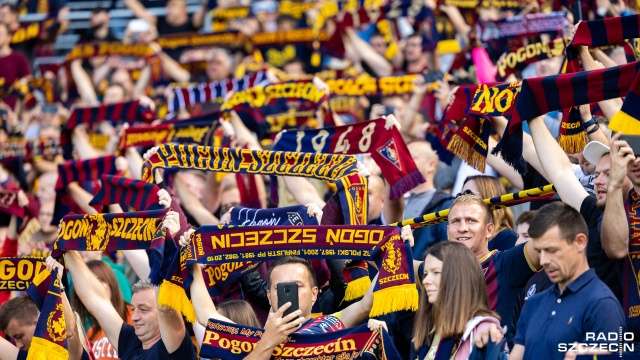 Kosta Runjaić trener piłkarzy Legii Warszawa nie znalazł sposobu na swoich byłych podopiecznych z Pogoni. Szczecinianie zremisowali na Łazienkowskiej ze stołecznym zespołem prowadzonym obecnie przez niemieckiego szkoleniowca 1:1 w rozgrywkach o mistrzostwo Polski.