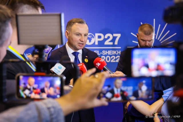 Prezydent Andrzej Duda powiedział, że rosyjska agresja na Ukrainę uderza także w politykę klimatyczną.