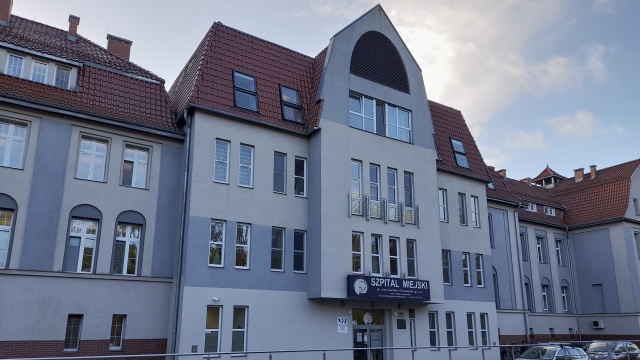 Nowoczesny tomograf trafi do świnoujskiego szpitala. Urządzenie zastąpi starsze - czternastoletnie, które używane było do tej pory. Na zakupie skorzystają pacjenci i personel szpitala.
