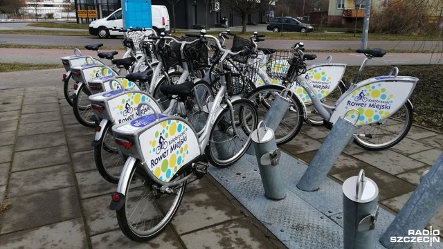 Spada zainteresowanie Kołobrzeskim Rowerem Miejskim. Pomimo tego Miasto przedłużyło umowę na funkcjonowanie systemu o kolejne dwa lata.