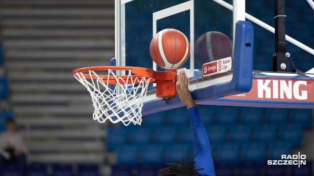 Koszykarze Kinga i PGE Spójni po przerwie spowodowanej meczami reprezentacji Polski powracają do rozgrywek Energa Basket Ligi.
