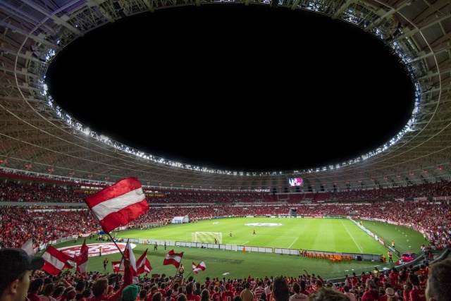 Pierwszy mecz Polaków na mundialu w Katarze zbliża się wielkimi krokami i Polacy pomimo wygranej w meczu towarzyskim 1-0 z Chile nie mogą być w pełni z siebie... 