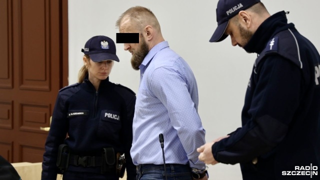 Miał być wyrok, jednak sędzia chce zmienić kwalifikację czynu. Proces w sprawie Bartłomieja S. będzie kontynuowany. Kolejna rozprawa odbędzie się w przyszłym roku. Do zabójstwa miało dojść na jednej z działek na wyspie Puckiej. Zwłoki bezdomnego mężczyzny odnaleziono pod posadzką.