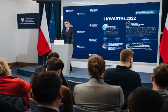 Rzecznik rządu Piotr Mller powiedział, że przyszłoroczny budżet jest klarowny i zabezpiecza poszczególne obszary funkcjonowania naszego kraju.