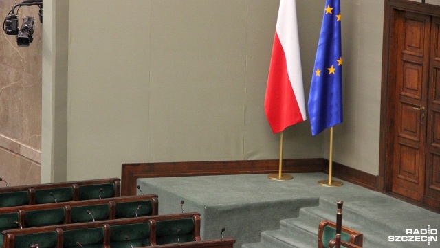 Rząd liczy na to, że w styczniu Sejm przegłosuje przepisy, które pozwolą na odblokowanie środków z KPO - mówił o tym na konferencji rzecznik rządu Piotr Mueller.