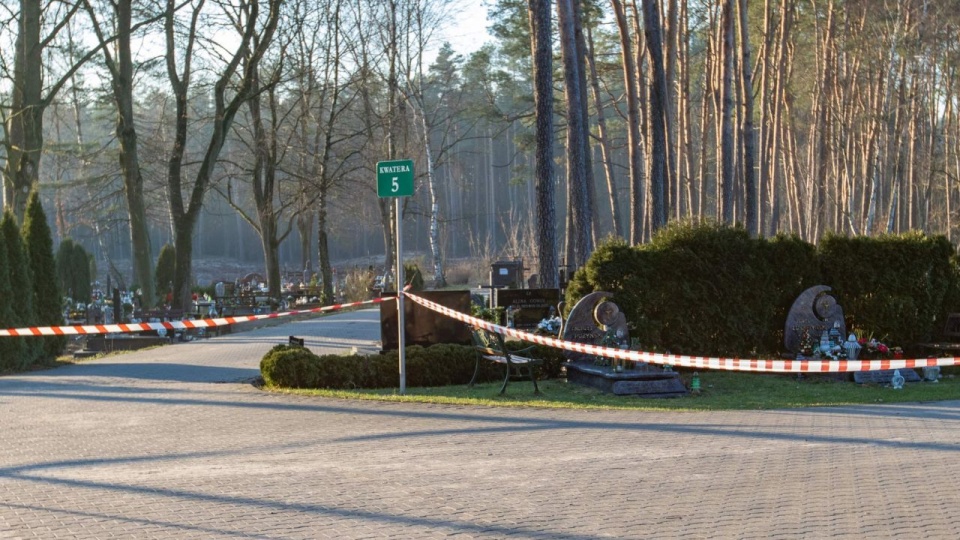 Cmentarz jest zamknięty do odwołania. źródło: https://www.facebook.com/gm.goleniow/posts/4608979105883423