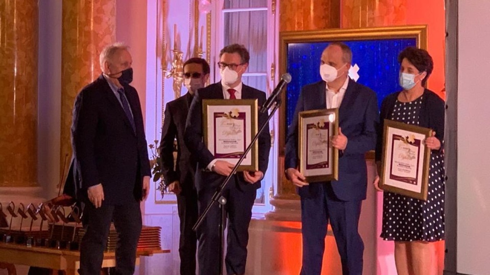 Dr n. med. Konrad Jarosz został wyróżniony w kategorii "Menadżer Roku 2021". Fot. Pomorski Uniwersytet Medyczny w Szczecinie